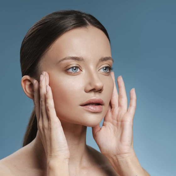 Контурная пластика лица: что это и как проводится?