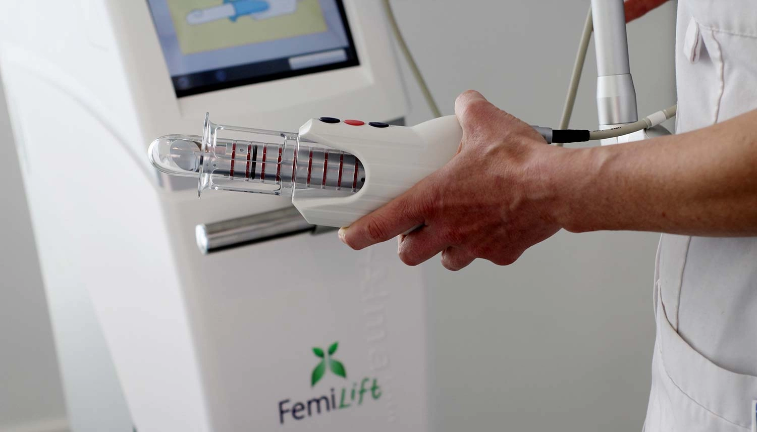 Вагинальное омоложение лазером FemiLift